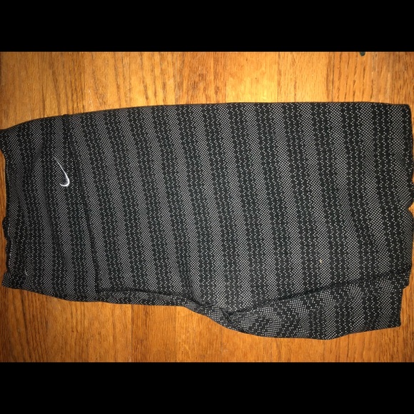 Nike Leggings - Picture 1 of 3